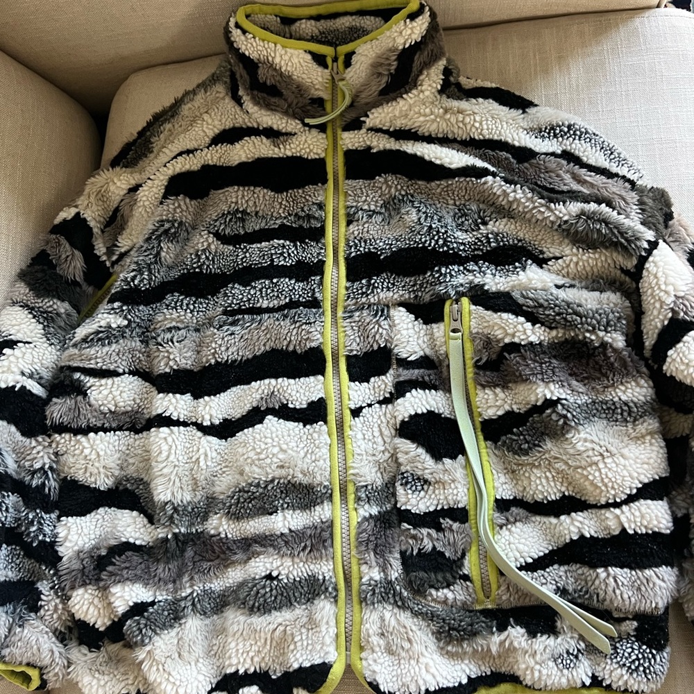 UGG JACKET